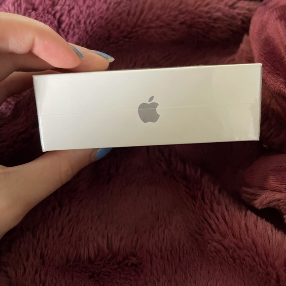 Apple Airpods - SOLD - Picture 5 of 8